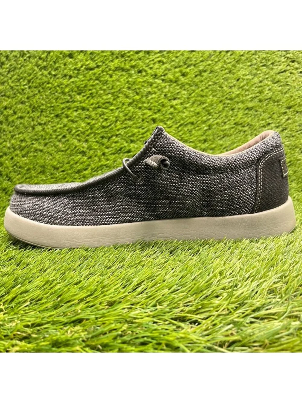 Volcom Chill Mens Size 9.5E Gray Black Composite Toe Slip On Safety Work Shoes